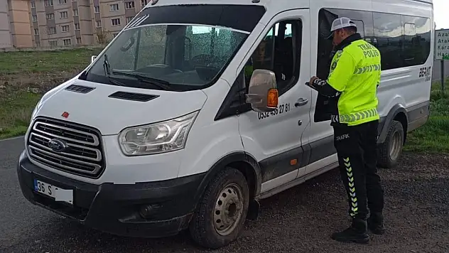 Kars Valiliği'nden Öğrenci Servislerine Güvenlik Denetimi