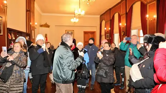 Kars Valisi Polat, misafirlerle tarihi ve kültürel zenginlikleri paylaştı