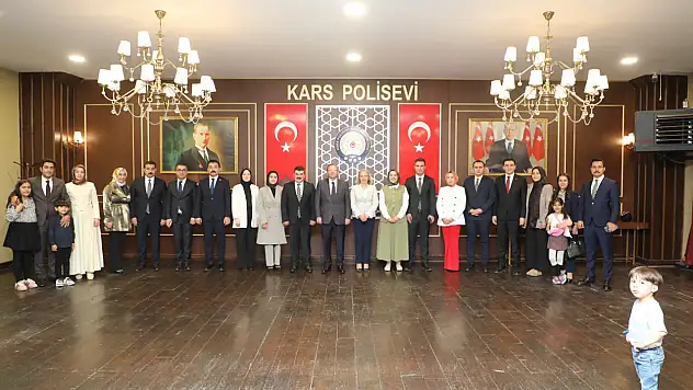 Kars Valisi Ziya Polat, Görev Yeri Değişen Mülki İdare Amirleri ve Aileleriyle Bir Araya Geldi