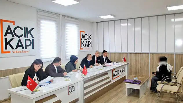 Kars Valisi Ziya Polat, Halk Günü Toplantısında Vatandaşlarla Buluştu
