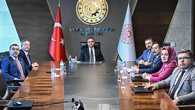 Kars Valisi Ziya Polat'tan Bakan Kacır'a Ziyaret