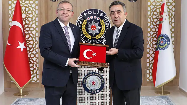 Kars Valisi Ziya Polat'tan Yeni İl Emniyet Müdürü Murat Abdullah Tombul'a Hayırlı Olsun Ziyareti