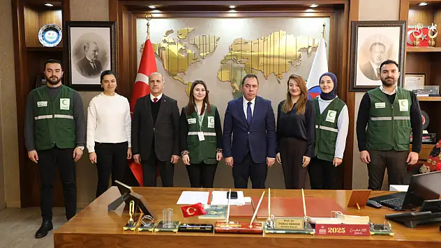 Kars Yeşilay'dan Türkiye Birinciliği: Başkan Senger'den Tebrik