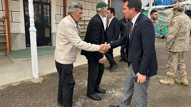 Kaymakam Adıbelli Karadağ Mahallesi'ni Ziyaret Etti
