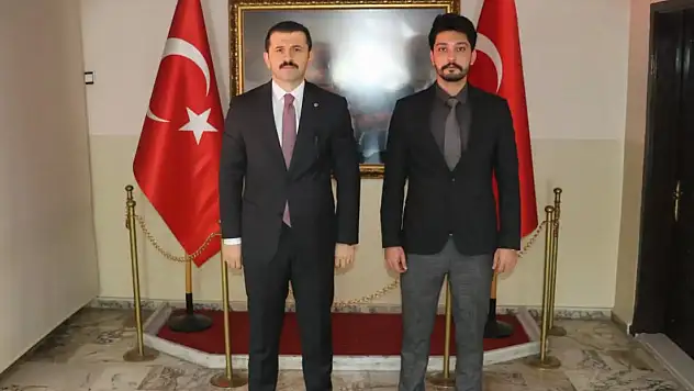 Kaymakam Coşkun'dan yeni Başhekime hayırlı olsun ziyareti