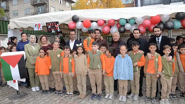 Kaymakam Enis Aslantatar, Gazze'ye Destek Kermesine Katıldı