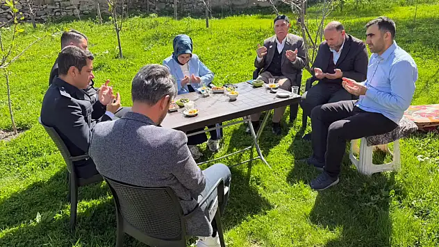 Kaymakam Kübra Baka Kılıç bayramda şehit ailesini unutmadı