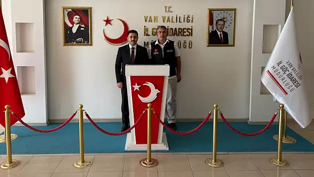 Kaymakam Rahmi Bulut'tan Van İl Göç İdaresi Müdürü Hanifi Gürler'e Nezaket Ziyareti