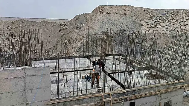 Kış Turizmine Yeni Soluk: Sarıkamış Kayak Merkezi'nde Suni Karlama Projesi Hayata Geçiyor