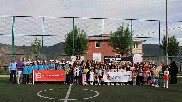 Kitap Sevgisi Oltu'da Aileleri Buluşturdu