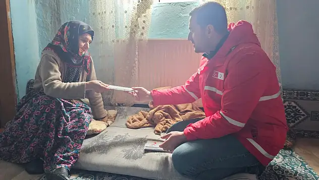 Kızılay Ağrı'dan Ramazan'da asırlık çınarlara vefa
