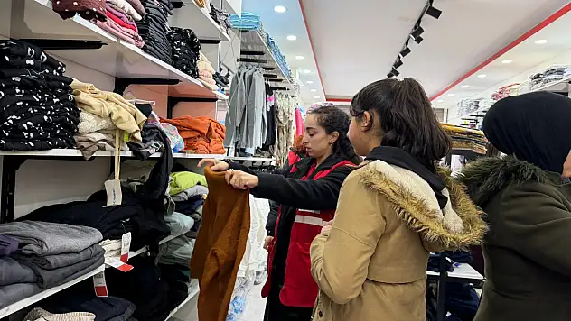 Kızılay Butik'ten ihtiyaç sahiplerine kış desteği