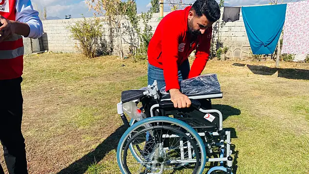Kızılay, engelli bireylerin yaşamını kolaylaştırmaya devam ediyor