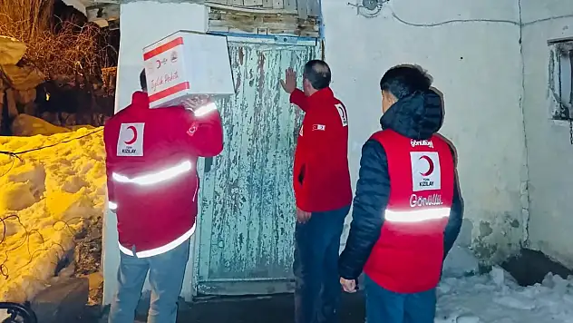 Kızılay Gönüllüleri Taşlıçay'da Ramazan bereketini sofralara taşıdı
