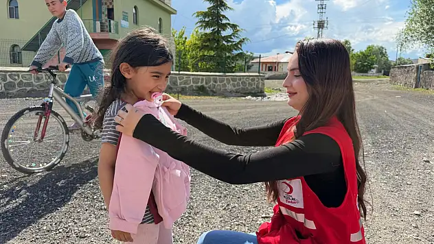 Kızılay'ın iyilik eli bu kez Sağlıksuyu Köyü'ne ulaştı