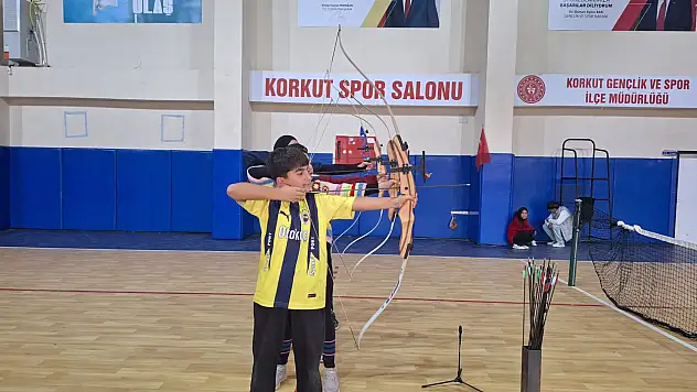 Korkut Spor Salonu'nda Okçuluk Antrenmanları Yoğun İlgi Görüyor
