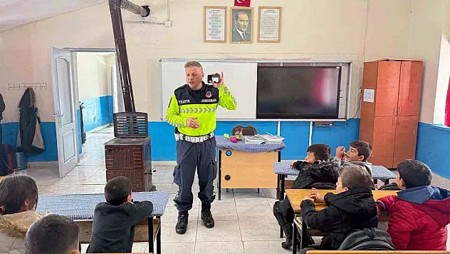 Malazgirt'te öğrencilere trafik bilinci aşılandı