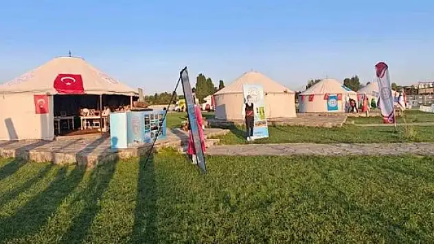 Malazgirt Zaferi'nin 954. yılı, yöresel ürünler ve kültürel gösterilerle kutlandı!