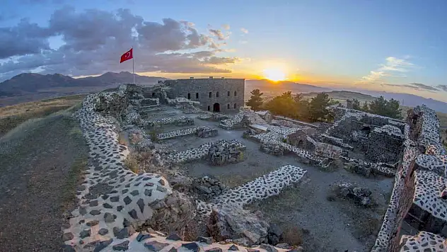 Mehmet Sekmen Erzurum'da Doğu Cephesi Tarihi Alan Başkanlığı Kurulacak