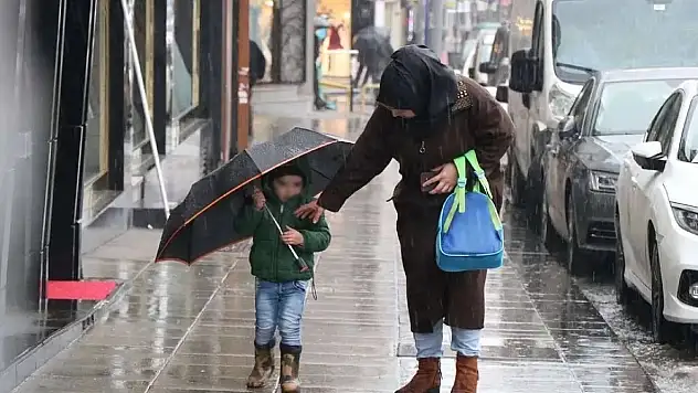 Meteoroloji'den Bitlis Dahil 12 İle Kuvvetli Yağış Uyarısı!