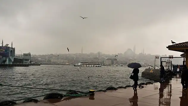 Meteoroloji'den bu bölgelere uyarı! Sağanak, fırtına, toz taşınımı...