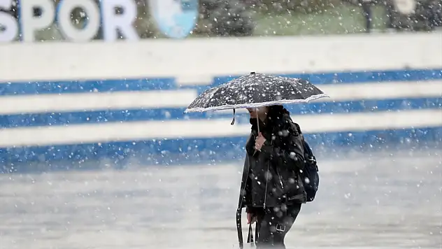 Mevsim şaşırdı, Erzurum karla uyandı