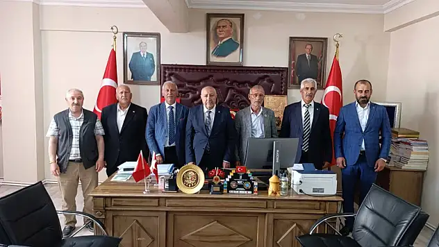 MHP Ağrı Merkez İlçe Kongresinde Vezat Aksoy yeniden başkan seçildi