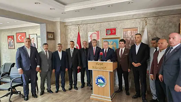MHP Heyeti İspir'de Heyelan Alanını İnceledi