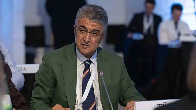 MHP'li Aydın Porto'da gençleri radikalleşmeye karşı koruma yollarını tartıştı