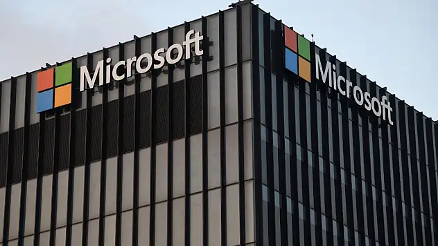 Microsoft, İsrail karşıtı protesto sebebiyle iki çalışanını görevden aldı
