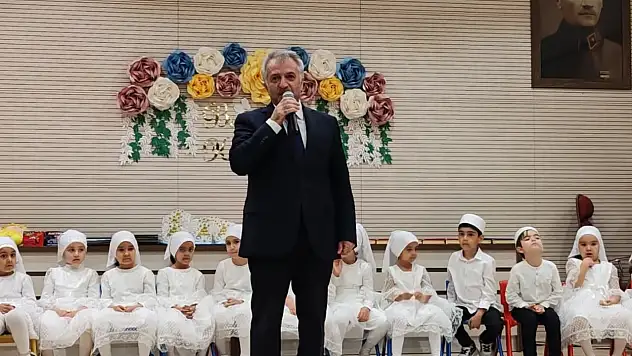 Miniklerden Yıl Sonu Coşkusu: Kur'an Kursu Etkinliği Büyüledi