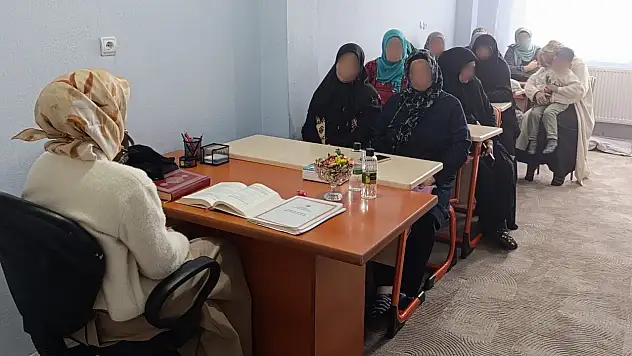 Kur'an kursu kursiyerleriyle anlamlı buluşma