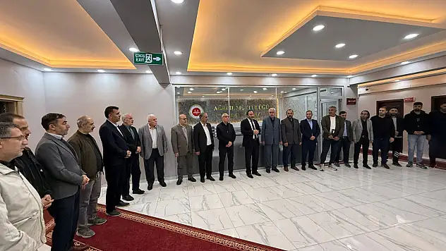 Müftü İlhan personelle bayramlaştı
