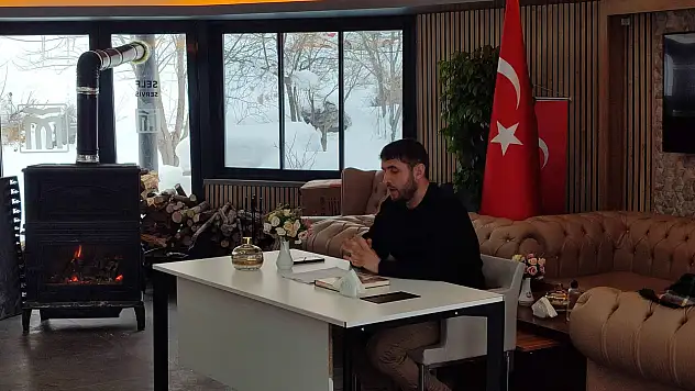 Muş Alparslan Üniversitesi'nde Rahve Konuşmaları-48'te 'Kitap ve Direniş' Ele Alındı