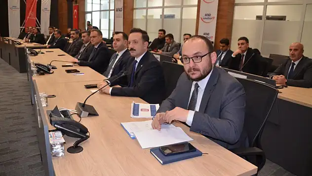 Muş Alparslan Üniversitesi Rektörü İl Koordinasyon Kurulu Toplantısına Katıldı