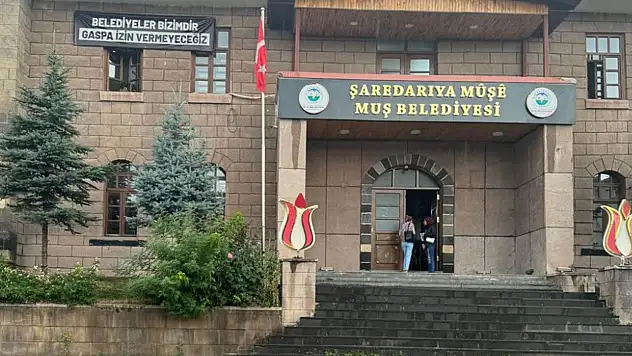Muş Belediyesi'nden İtfaiye Haftası Mesajı: Kahraman İtfaiyecilerimizin Haftası Kutlu Olsun
