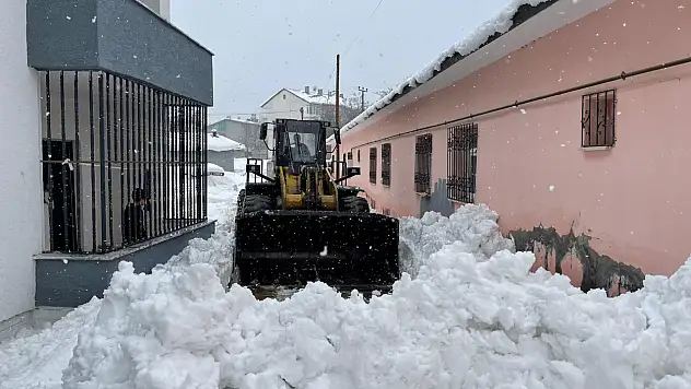 Muş Belediyesi'nden Kar Mağduriyetine Hızlı Müdahale