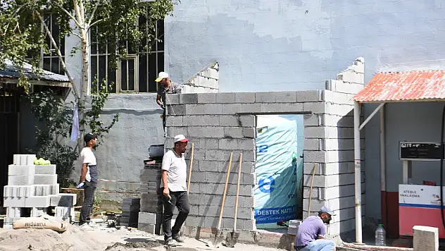 Muş Belediyesi Oto Amirliği'ni yeniliyor