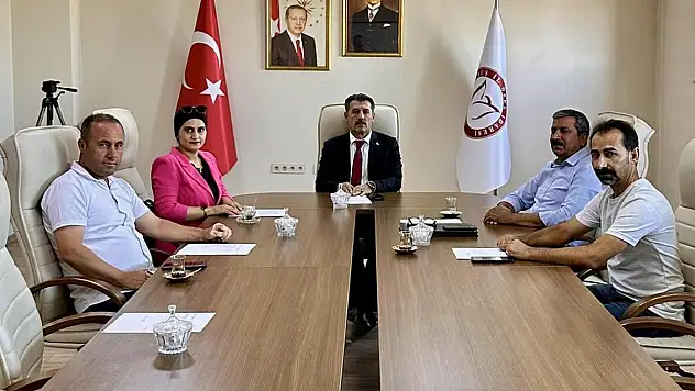 Muş İl Özel İdaresi Haftalık Encümen Toplantısı Genel Sekreter Şeyhmus Yentür Başkanlığında Yapıldı
