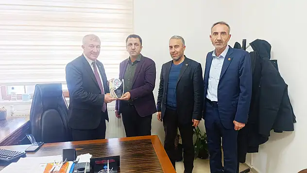 Muş Ovası Muhtarlar Derneği'nden Açık Kapı Müdürlüğü'ne Ziyaret