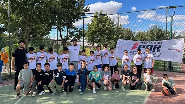 Muş'ta Avrupa Spor Haftası Kapsamında 3x3 Basketbol Turnuvası Heyecanı Sona Erdi