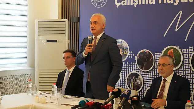 Muş'ta Bakan Işıkhan'dan Terörsüz Türkiye Vizyonu ve İstihdam Müjdesi