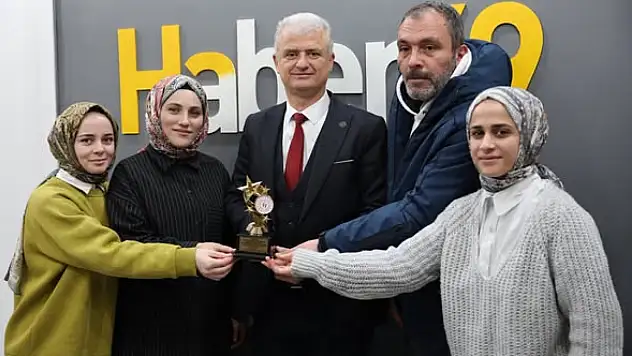 Muş'ta Basın Mensuplarına Anlamlı 10 Ocak Ziyareti