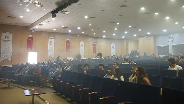 Muş'ta deprem paniğine karşı uygulamalı eğitim verildi