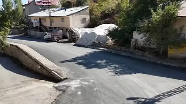 Muş'ta Dere Mahallesi'ne Yeni Yol Konforu