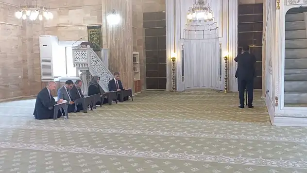 Muş'ta 'Ezanı Güzel Okuma ve Etkili Hutbe Sunumu Yarışması' Düzenlendi