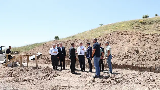 Muş'ta Kırsal Altyapı Çalışmalarıyla Ulaşım ve Güvenlik Artıyor