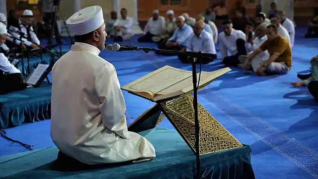 Muş'ta Mevlit Kandili coşku içinde kutlandı, birlik ve beraberlik mesajları öne çıktı