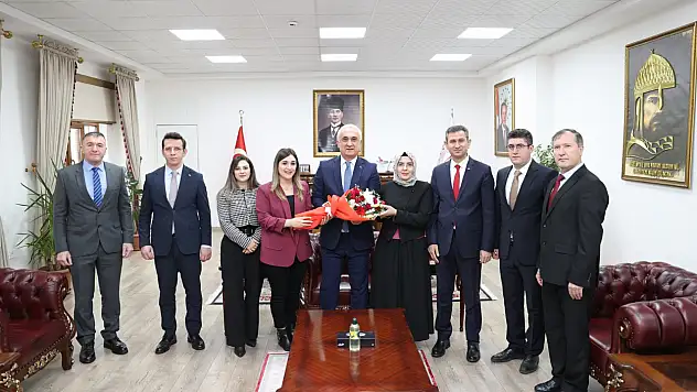 Muş'ta Öğretmenler Günü Ziyareti: Vali Avni Çakır Öğretmenleri Ağırladı