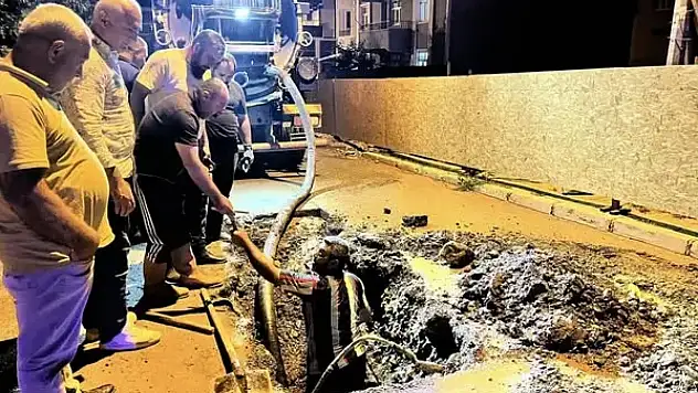 Muş'ta su patlağına anında müdahale, ekipler 7/24 hazır!